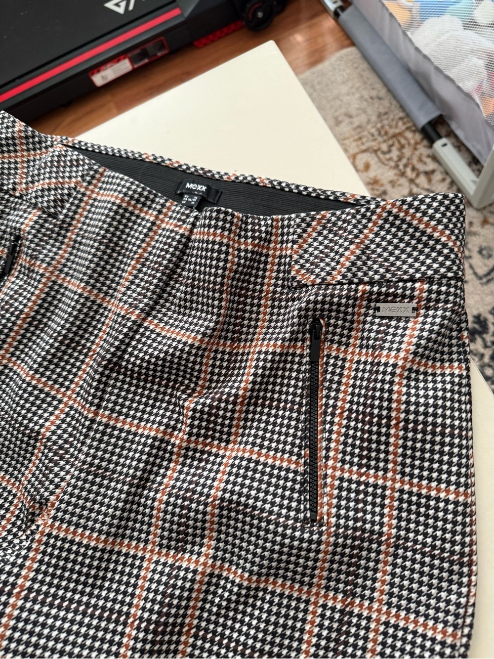 MEXX Plaid Pull-On Trousers Rust Terracotta Black White Slimming Preppy Tartan - Picture 3 of 6
